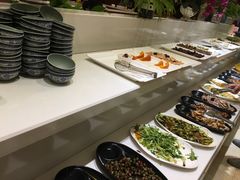 -泉福居酱骨头自助广场(南大街商业步行街店)