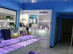 -提一眼镜·蔡司·依视路(小寨店)
