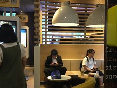 -麦当劳(杭州西湖银泰百货店)