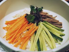 鸡丝凉米线-云海肴·汽锅鸡·云南菜(美罗城店)