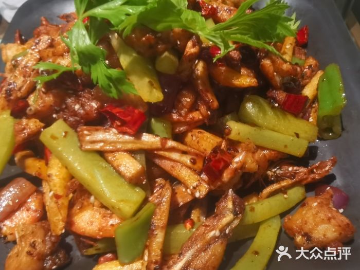 炭舍干锅·烤鱼(扬名广场店)图片