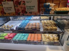 -HappyMiss花满楼·鲜花饼·鲜花茶·伴手礼(上海环球港店)