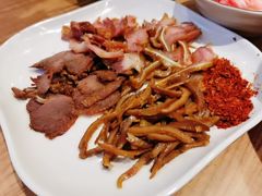 -八一路好吃街(雨田商务大厦店)