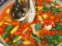 -湘潭九龙鱼头店(城南西路店)