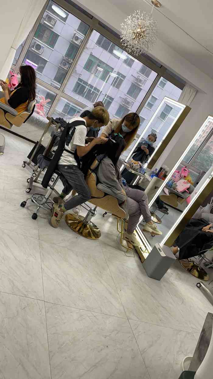 fh专业微型羽毛接发店 质量严选店-"【项目】染发 烫发 接发很喜欢的