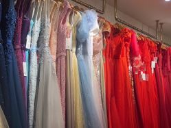 -厦门苏迪尔婚纱礼服批发零售/男装定制