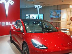 -TESLA 特斯拉(北京颐堤港体验店)