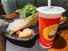 -湊湊火锅·茶憩(颐堤港店)