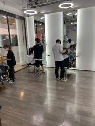 -ON STAR SALON