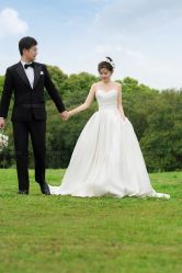 -雪中彩影婚纱摄影·微光艺术中心