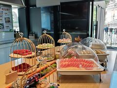 -广州花都融创文旅城希尔顿惠庭酒店