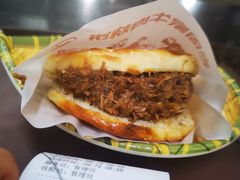 牛肉烧饼（多肉）-穆得·老周家牛肉烧饼(普利街店)
