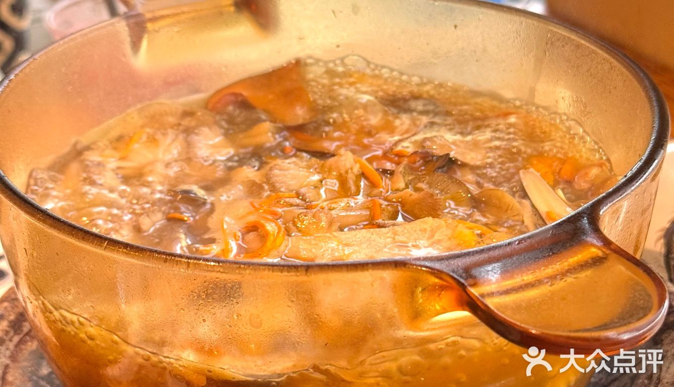 来云南一定要吃的…野生菌火锅🍲