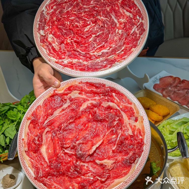 他们家的牛肉是秦川牛每天屠场送过来的