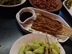-威记烧嘢·南宁烧烤·超级生牛(绿地店)