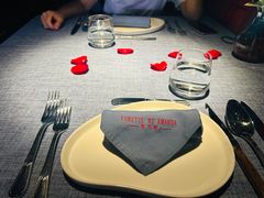 -弦月窗LUNETTE BY AMANDA(复兴路店)