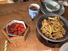 -蜜桃餐厅·伴山(湖滨商业街店)