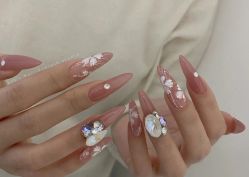 -LILY NAILS美甲美睫