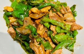 Hunan-style Black Pork with Chili