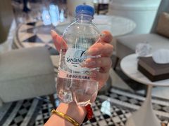 -浅深(世茂滨江精品店)