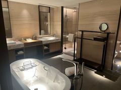 -上海佘山世茂艾美酒店