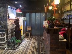 -陆记牛庄·碳锅龙虾烧烤(爱上花园店)