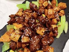 -湖庭壹品鸭王·传统北京烤鸭·别墅私房菜·庭院宵夜(江宁店)