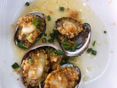 蒜蓉蒸鲍鱼-明记海鲜大排档(巽寮湾店)
