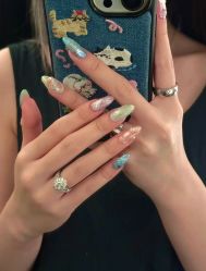 -悦指间美甲美睫