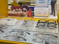 -诺柯视眼镜-蔡司依视路官方工厂店(淞南一店)