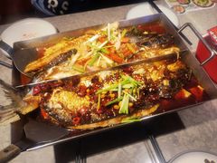 -鸣记脆皮烤鱼·海鲜烤鱼(马栏店)