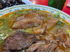 -金杨拉面王小吃面馆·牛三宝面·红烧牛肉粉