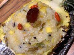 菠萝饭-茶花妹子云南餐厅(传媒大学店)