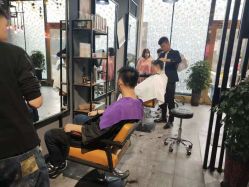 -MOVAN  HAIR莫凡匠人发型屋