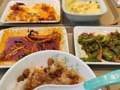 -老乡鸡(西岸凤巢店)