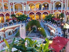 -佛罗伦萨小镇广佛名品奥特莱斯(疏港路店)