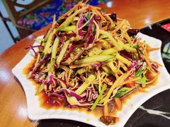 -袁小二大东北铁锅炖(吉祥村总部)