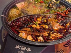 -令狐冲·炭烤活鱼(宝龙店)