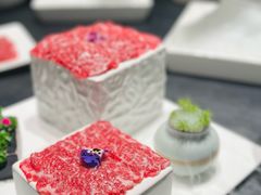 L4雪花-左庭右院鲜牛肉火锅黑金店(陆家嘴中心店)