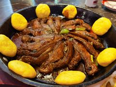 噶巴锅黄鱼贴饼子-粗粮人家·东北菜(洋桥店)