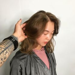 -INS hair salon