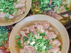 -谢老五跷脚牛肉·非遗传承店