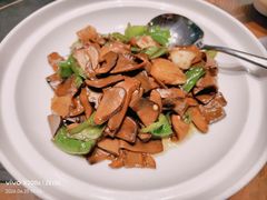 -黔蘑菇四季餐厅(观山湖店)