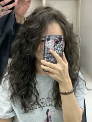 -奈川烫染Salon