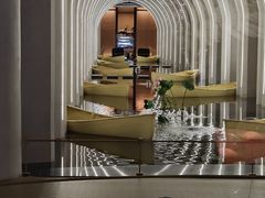 -涨巢·潮玩水疗局