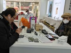 -荣耀授权专卖店(黄浦浙江中路店)