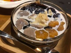 紫薯芋圆仙草奶冻-Let's Taipei 非常烘焙(太古里店)