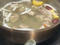 -喃喃椰·糟粕醋·椰子鸡火锅(七堡花园店)