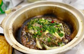 Sandy Pot Dry-Braised Shark's Head