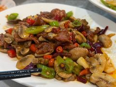 -汗腾格里·风味餐厅(新疆驻京办店)